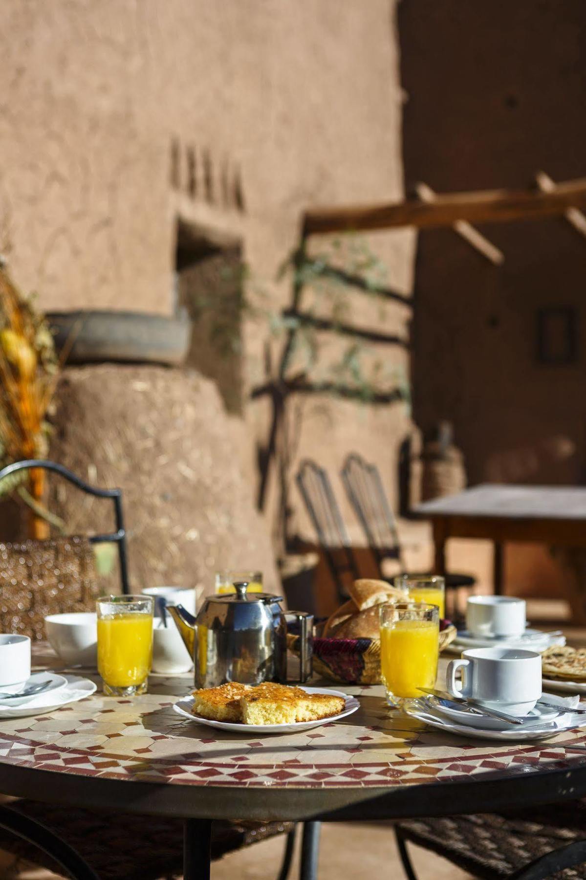 Kasbah Tebi Bed and Breakfast Ait Benhaddou Esterno foto